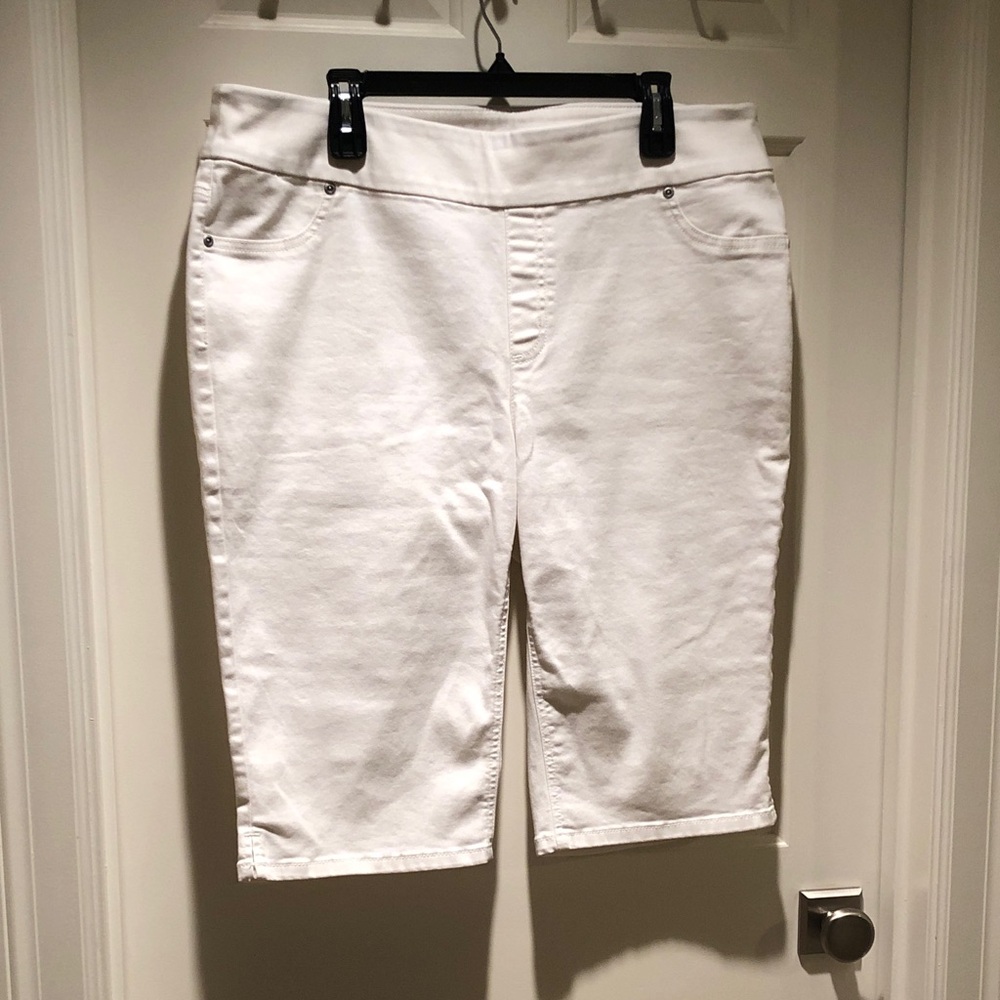 Women's White Pedal Pushers